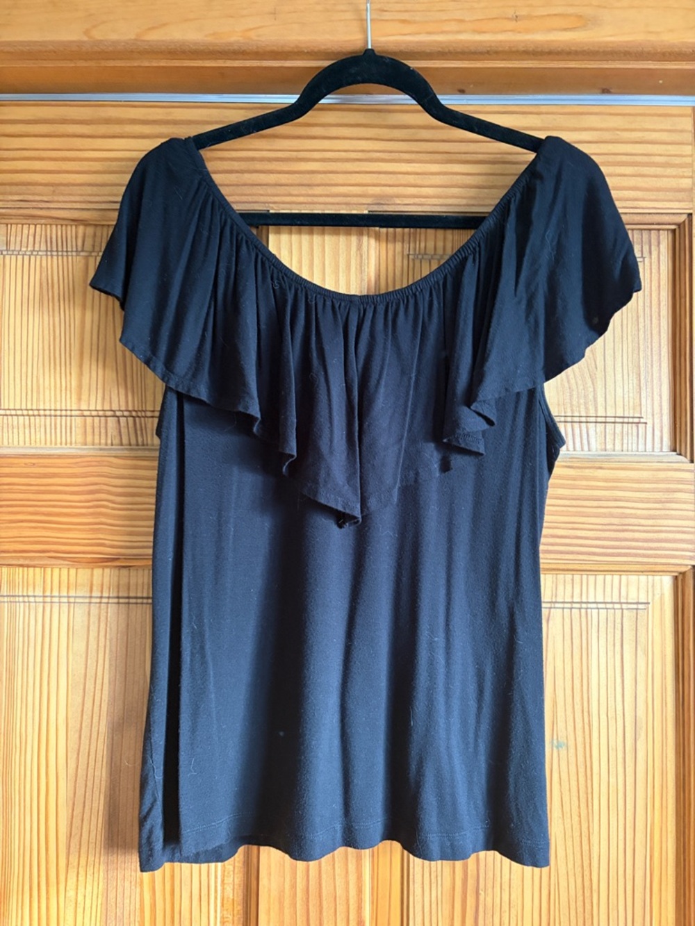 Women’s Black Ruffle Off-Shoulder Top